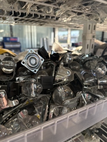 Rodízios e castors para móveis e estruturas